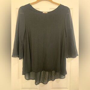 LIDA Black Sheer Loose Flowy Blouse.          3182